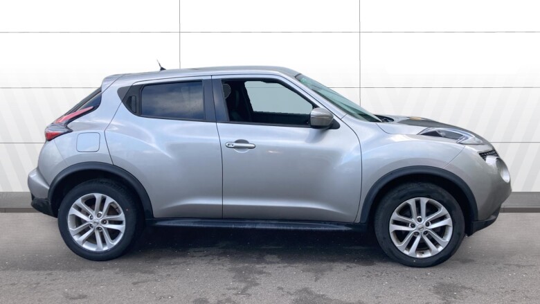 Nissan Juke 1.2 DiG-T N-Connecta 5dr Petrol Hatchback